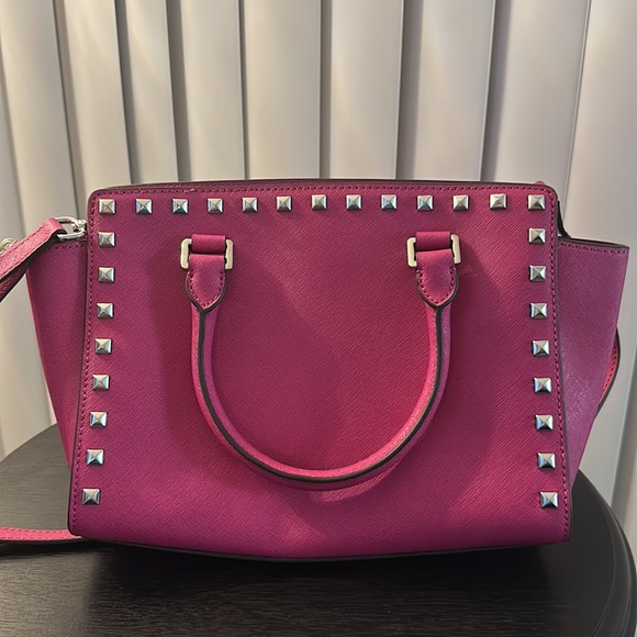 Michael Kors Pink Medium Selma Stud Satchel Handbag/Crossbody - Picture 2 of 6